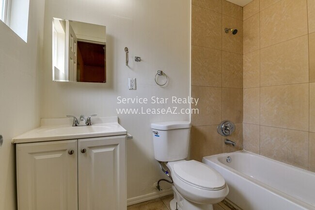 Foto del edificio - 2715 W Tuckey Ln