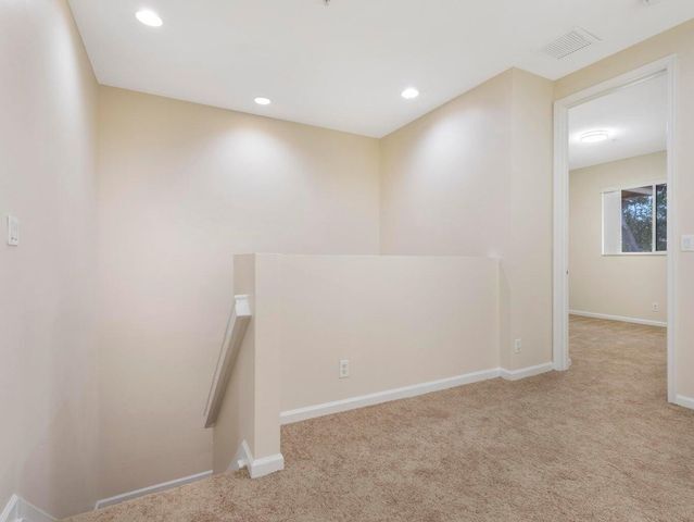 Foto del edificio - 4325 Berkshire Wharf Dr