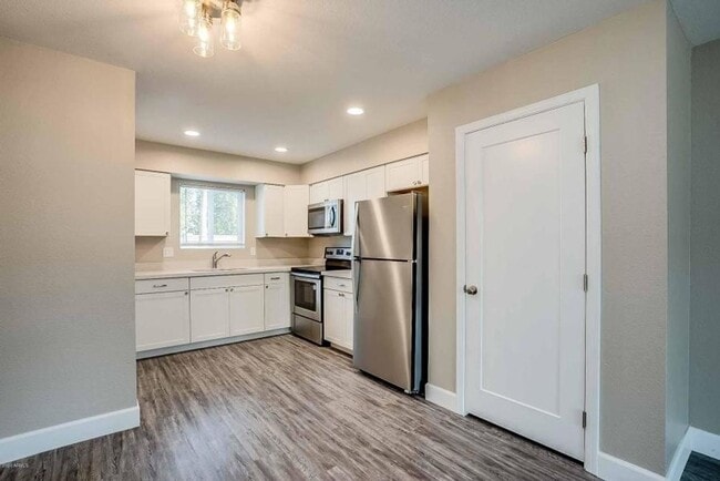 Photo - 318 E Vine Circle Apartment