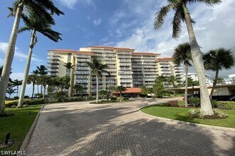 Building Photo - 180 Seaview Ct