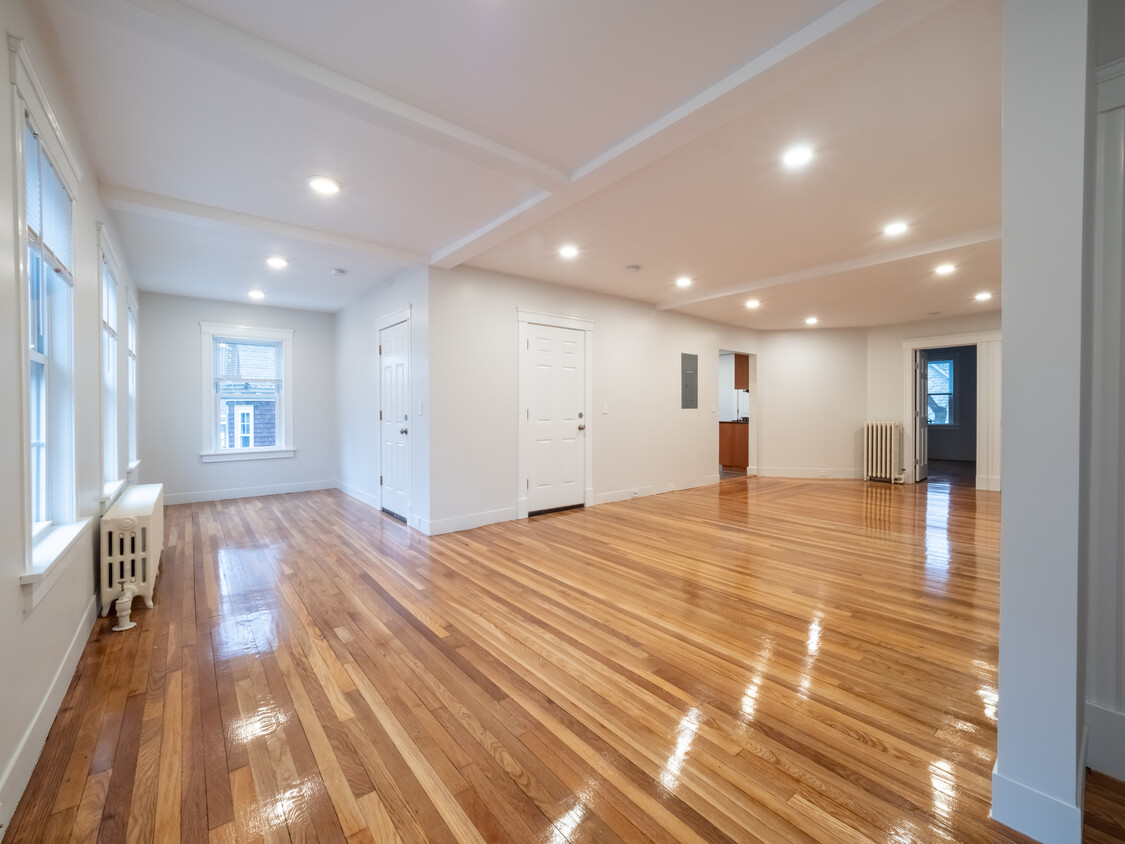 Great room - 117 Fresh Pond Parkway