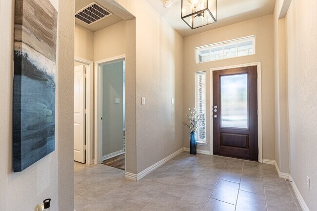 Foto del edificio - 2034 Carter Ln