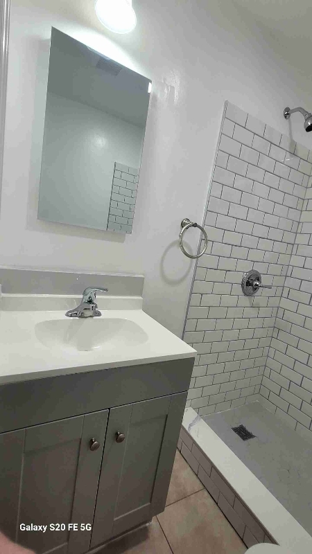 Building Photo - 1140 SW 131st Ave