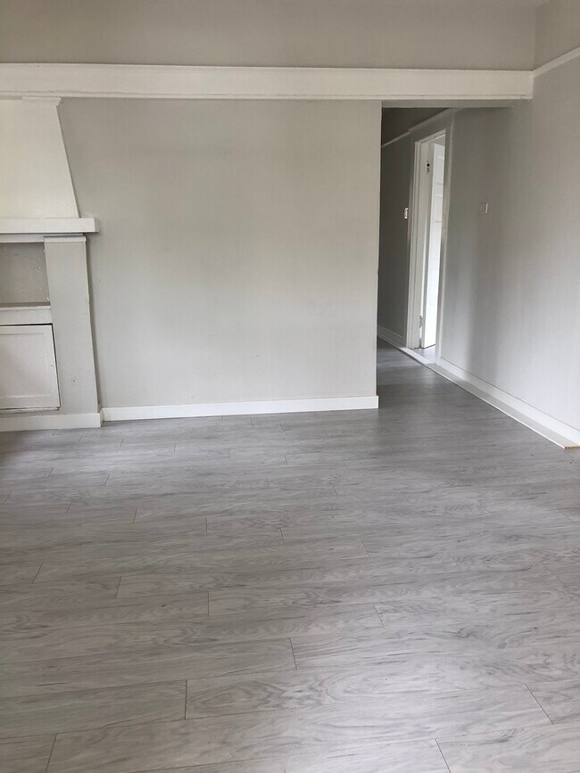 Foto del edificio - 1022 S Alma Ave