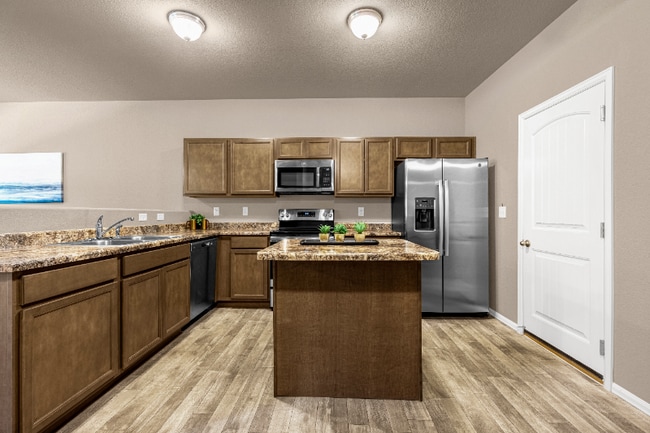 Foto del edificio - 7684 Sand Lake Heights