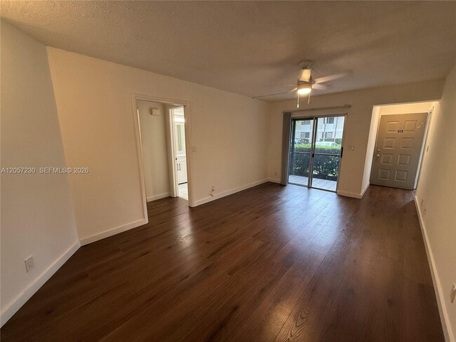 Building Photo - 114 Gardens Dr
