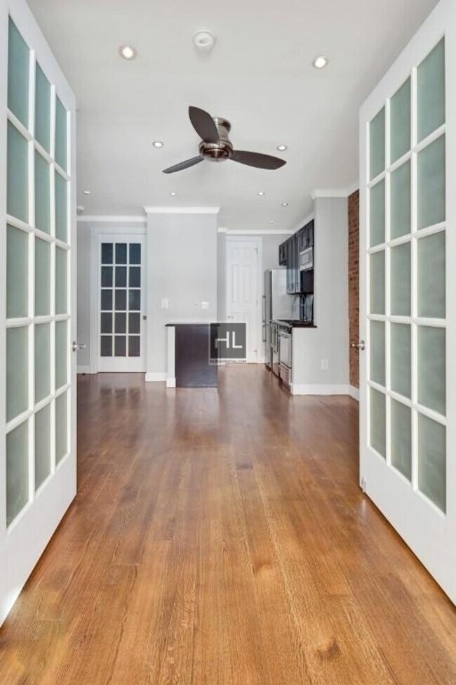 Building Photo - AMAZING 1 BR APARTMENT! WON’T LAST!! NO BR...