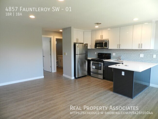 Foto del edificio - 4857 Fauntleroy Wy SW