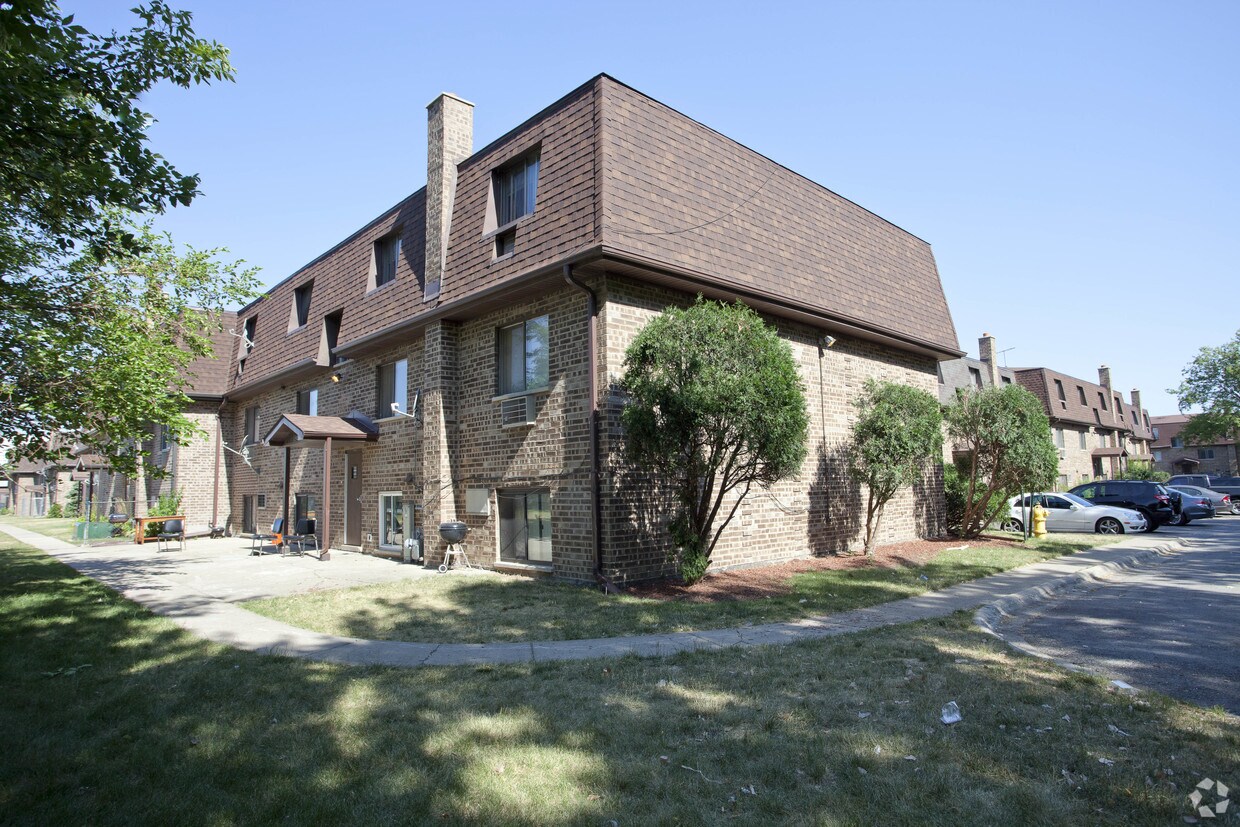 Building Photo - 543 Dempster St