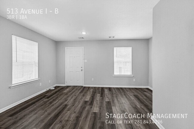 Building Photo - 513 Avenue I