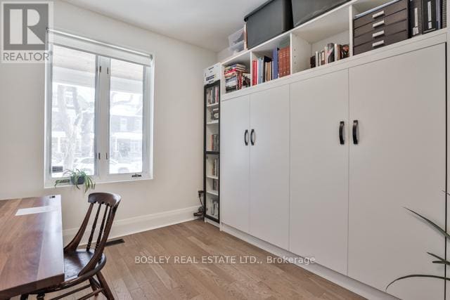 Building Photo - 98 Hampton Ave