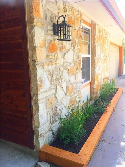 Foto del edificio - 3305 Spaniel Dr