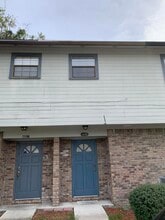 Building Photo - 6014 Duclay Rd