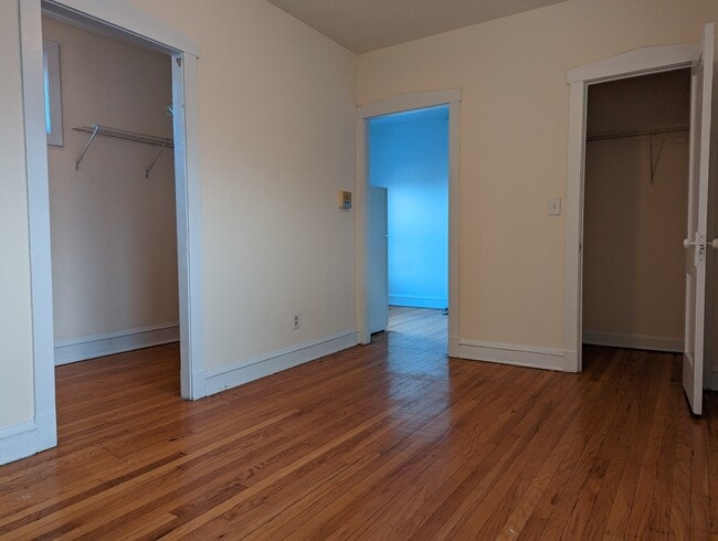 Foto del edificio - 2649.5 N Spaulding Ave