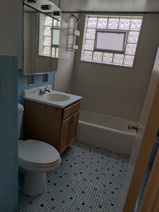 Foto del edificio - 4249 N Kedvale Ave