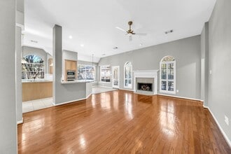 Building Photo - 34 Sparklewood Pl