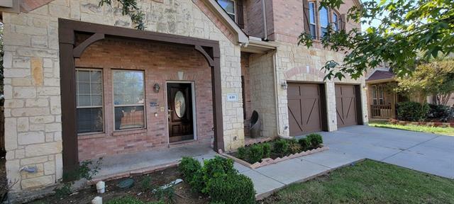 Building Photo - 610 Port Royale Way