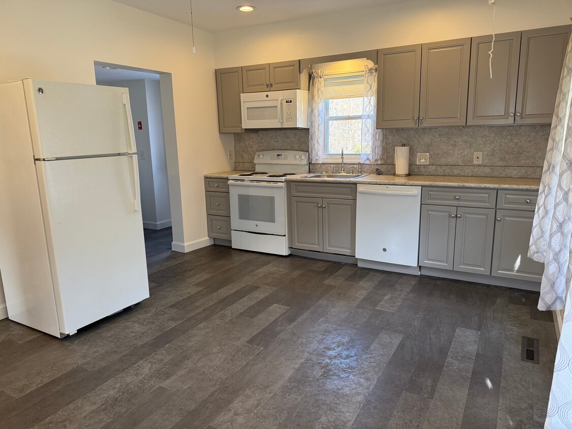 Photo - 0 School St (Whitman, MA)