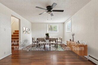 Building Photo - 9050 N Elm Ct