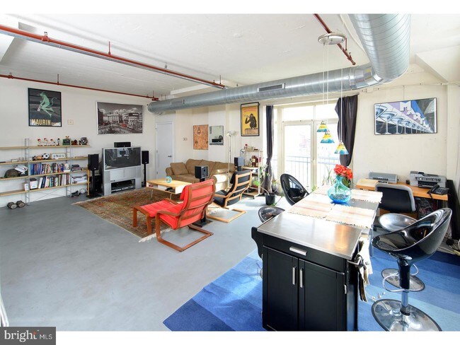 Building Photo - 1220 Buttonwood St