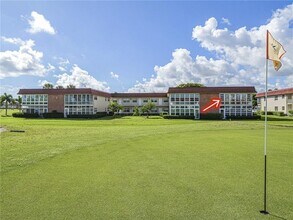 Building Photo - 1 Vista Palm Ln