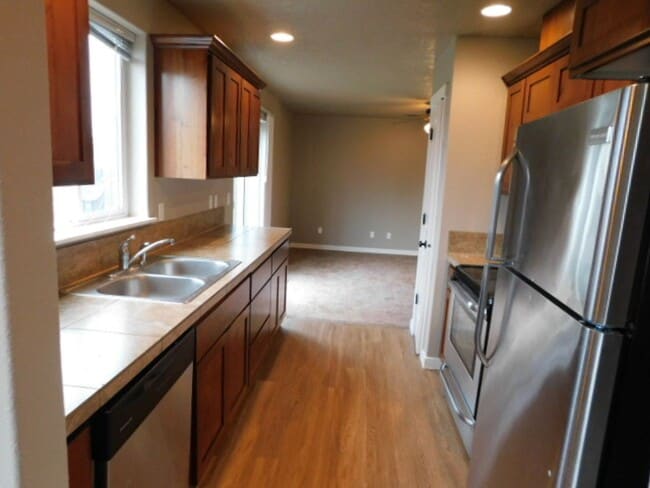 Building Photo - 297 Helton Way SE
