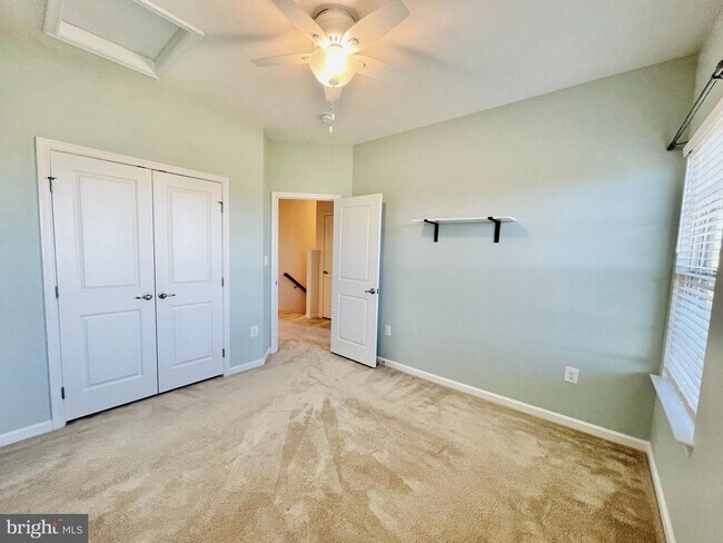 Building Photo - 103 Sweetgum Ct
