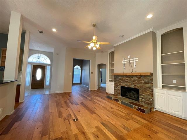 Primary Photo - 730 Cottonwood Bend Dr