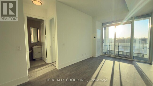 Photo du bâtiment - 115 Denison Ave