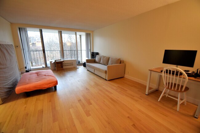 Foto del edificio - 33 Pond Ave