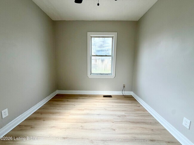 Foto del edificio - 6518 Miles Ave