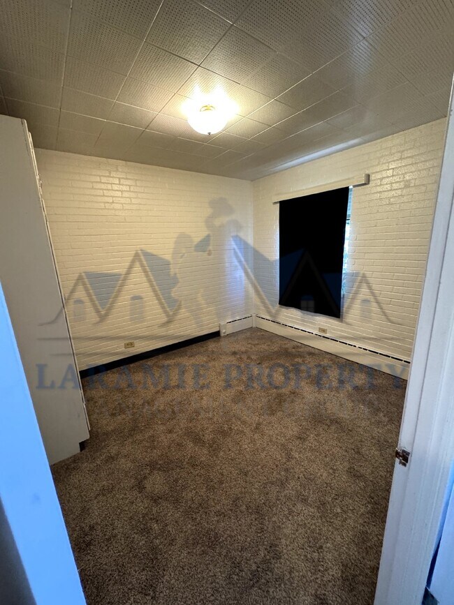 Foto del edificio - 1 bedroom apartment near UW