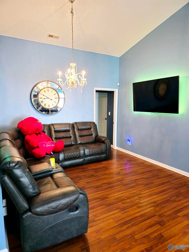 Foto del edificio - 226 Glen Meadows Ln
