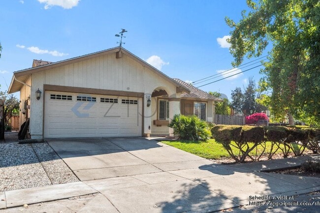 Foto del edificio - 1488 Gilbert Ave