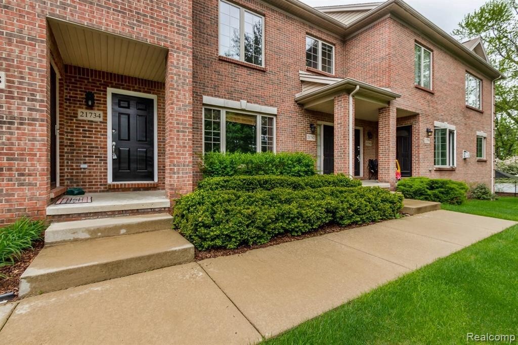 Foto principal - 21734 Garrison St