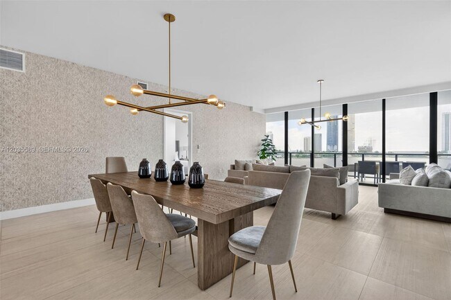 Foto del edificio - 5500 Island Estates Dr
