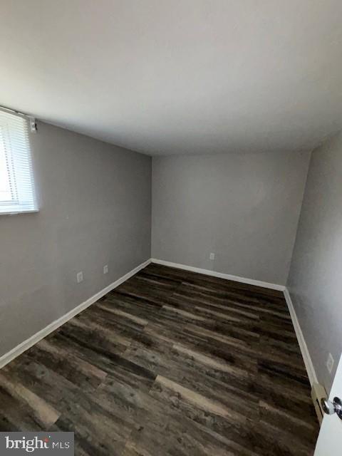 Foto del edificio - 27 E Main St