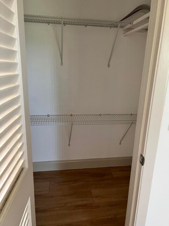 Foto del edificio - 644 NW 13th St