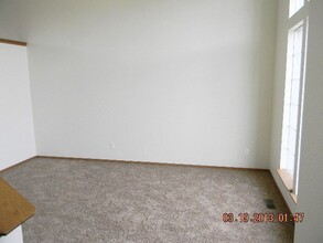 Building Photo - 3181 N 10th Pl