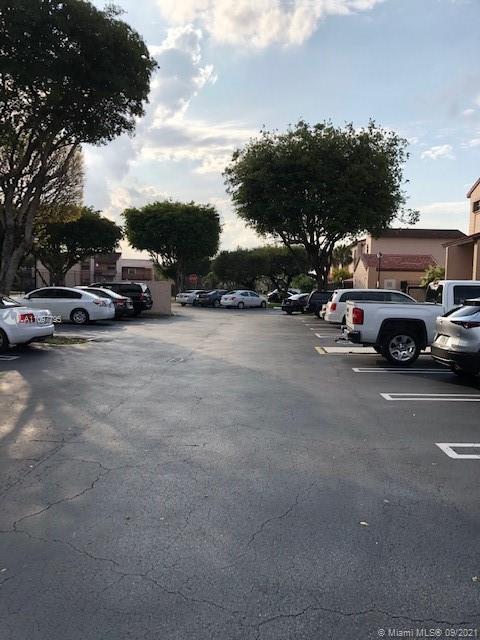 Foto del edificio - 425 W Park Dr