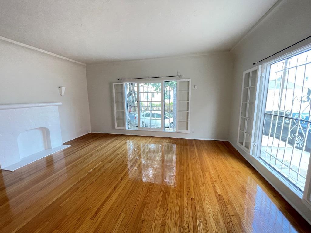 366 N Sierra Bonita Ave, Los Angeles, CA 90036 Apartments in Los