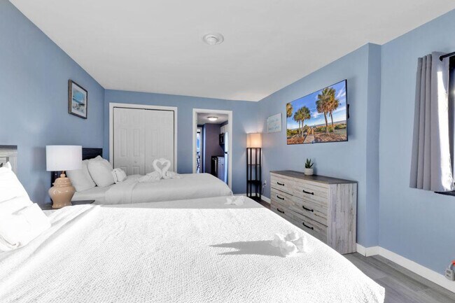 Foto del edificio - 2406 N Ocean Blvd
