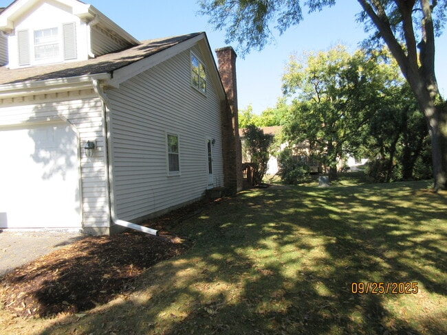 Building Photo - 1055 E Gartner Rd