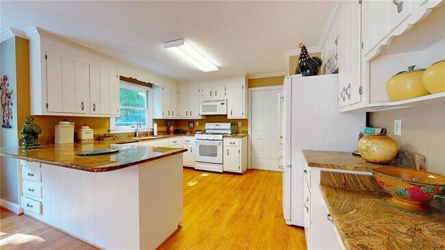 Building Photo - 2207 Birnam Woods Ct