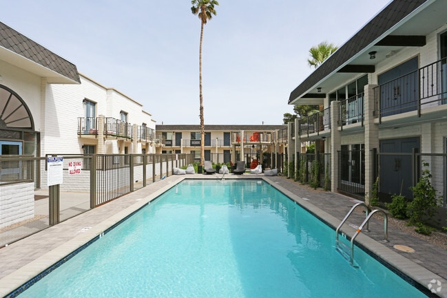 Building Photo - Arcadia Gardens