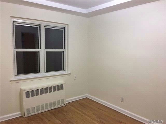 Foto del edificio - 6560 Maurice Ave