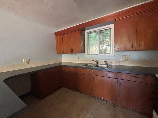 Foto del edificio - Available now 2 bedroom 1 bath apartment