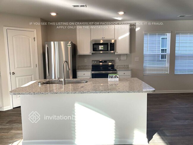 Building Photo - 240 Green Pasture Rd