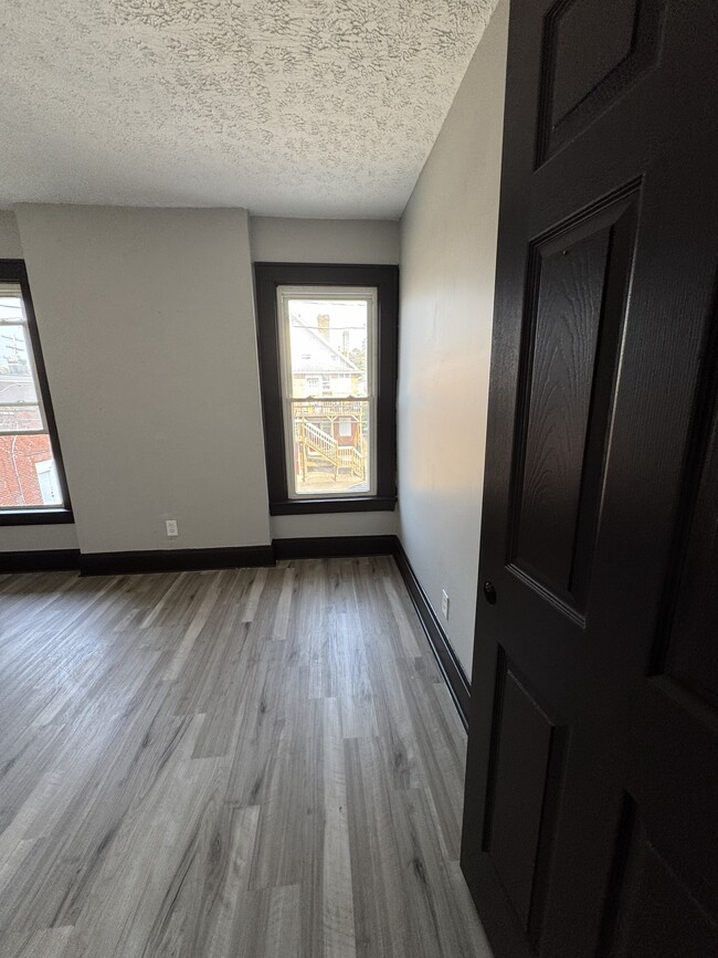 Foto del edificio - 333 E 18th Ave