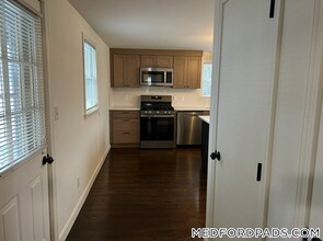 Building Photo - 80 Edward St